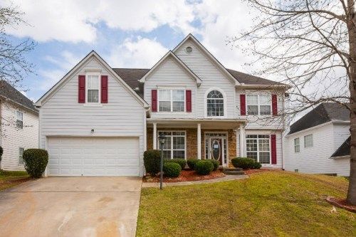 2310 Village Centre Dr, Loganville, GA 30052