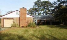 5 Bickfield Dr Hampton, VA 23666