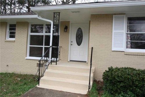 2070 Brannen Rd, Atlanta, GA 30316