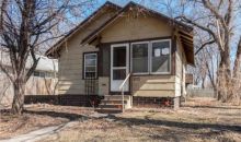 803 E 23rd Ct Des Moines, IA 50317