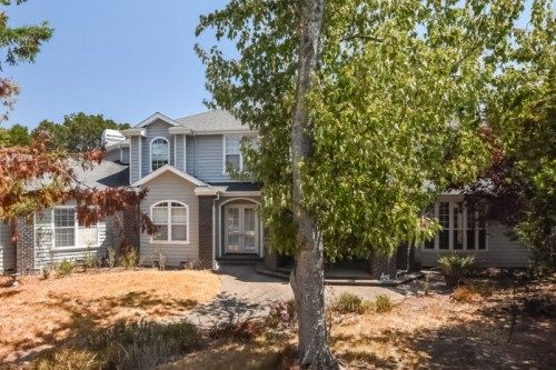 13 Rebelo Ln, Novato, CA 94947