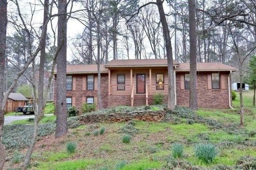 1333 La Mesa Dr, Lawrenceville, GA 30043