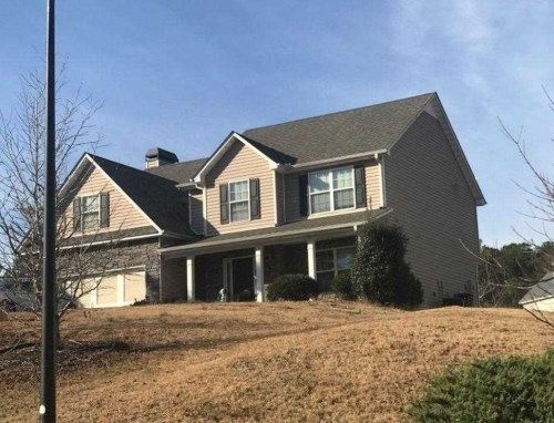 121 Garrison Ln, Locust Grove, GA 30248
