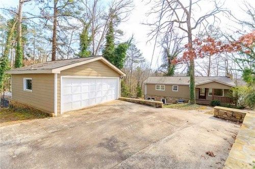 5469 Dogwood Ln, Gainesville, GA 30504