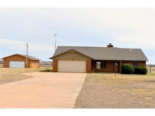 1500 S Railroad St, Marlow, OK 73055