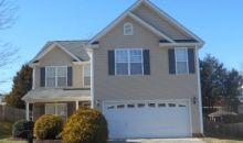 746 Peachtree Meadows Cir Kernersville, NC 27284