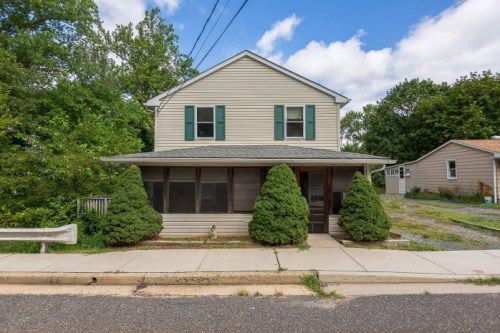 74 W Main St, Alloway, NJ 08001