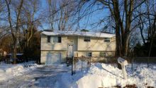 63 Connecticut Ave Bay Shore, NY 11706