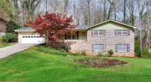877 Granite Springs Ln Stone Mountain, GA 30083