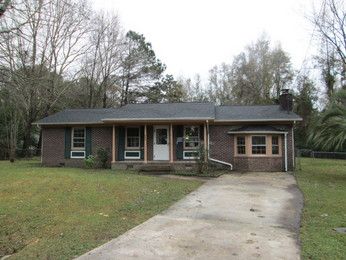 220 Eagle Dr, Summerville, SC 29485