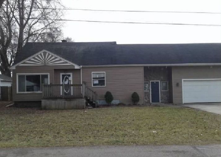 1995 Allen St, Adrian, MI 49221