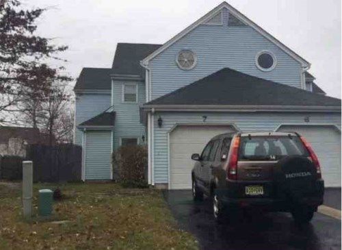 7 Jennings Ct, Freehold, NJ 07728