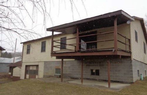 133 Auto Ln, Hollidaysburg, PA 16648