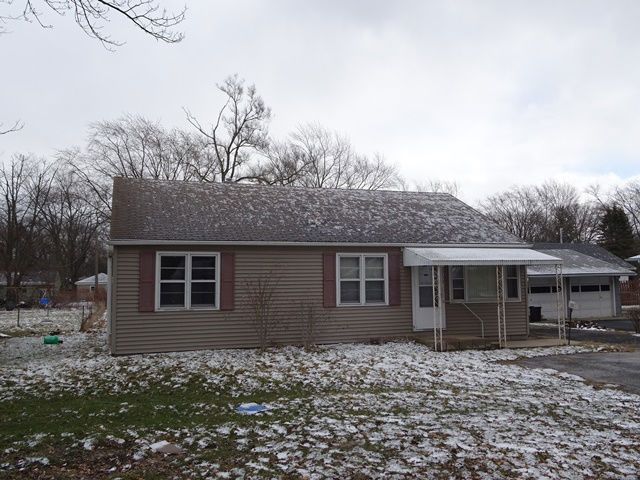 2713 County Line Rd, Portage, IN 46368