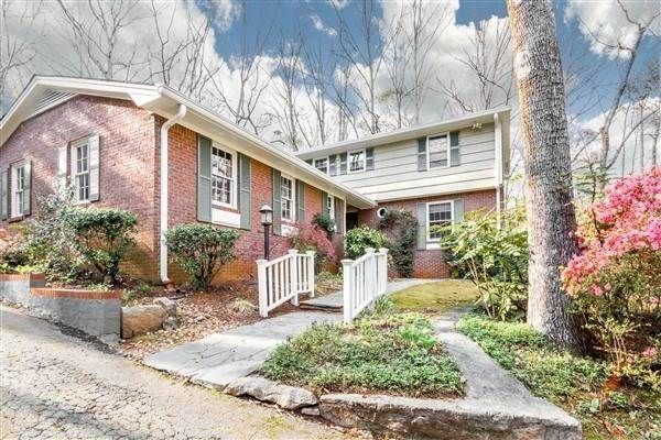 1010 Mason Woods Dr, Atlanta, GA 30329