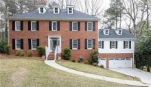 4466 Karls Gate Dr Marietta, GA 30068