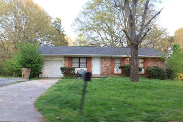 6936 Adel Ln, Riverdale, GA 30274