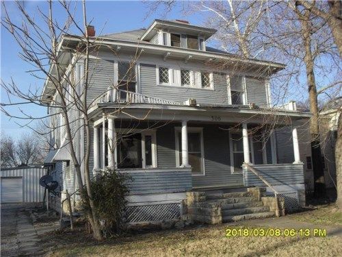 306 W 9th Ave, Winfield, KS 67156