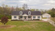 148 Freeland Farm Dr Dawsonville, GA 30534