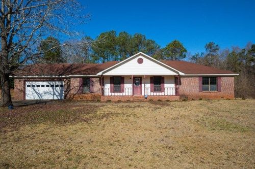 25 Gaylor St, Valley, AL 36854