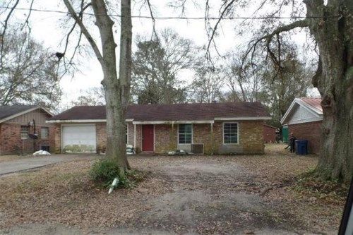 207 W JEFFERSON ST, Jennings, LA 70546