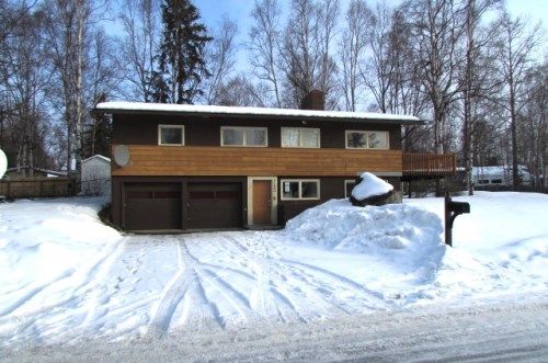 7233 Madelynne Dr, Anchorage, AK 99504