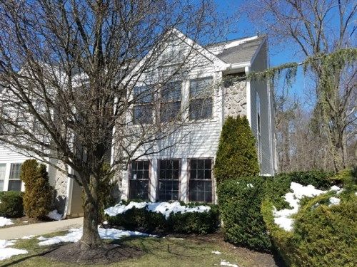 37 Bridgewater Dr, Marlton, NJ 08053