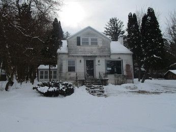1707 N River Rd, Algonquin, IL 60102