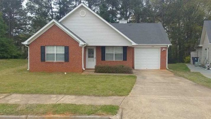 1763 Graystone Dr, Hampton, GA 30228