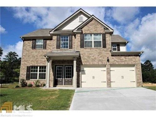 3887 Village Crossing Circle, Ellenwood, GA 30294