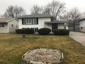 918 W 73rd Ave, Merrillville, IN 46410