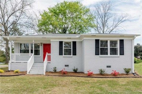 68 Johnson Ave, Newnan, GA 30263