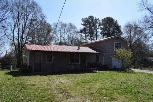 105 Fairlane Dr, Jefferson, GA 30549