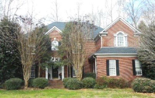 903 Thorn Ridge Ln, Clover, SC 29710