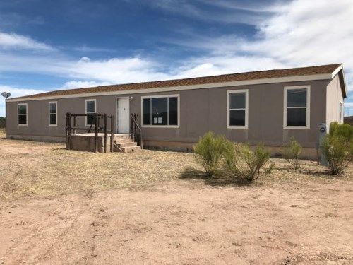 1704 E Mcgregor Rise, Huachuca City, AZ 85616