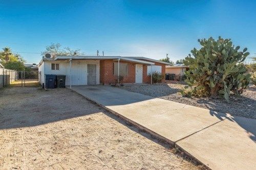 3138 North Treat Ave, Tucson, AZ 85716