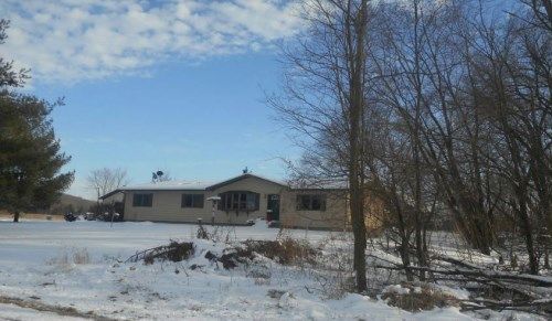 W7185 Phillips Rd, Pardeeville, WI 53954