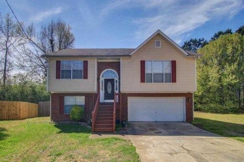 5887 Heritage Park Trl, Lithonia, GA 30058