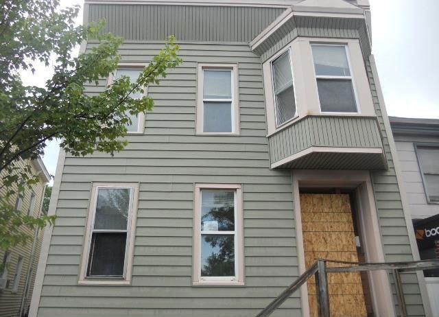 719 19th St, Watervliet, NY 12189