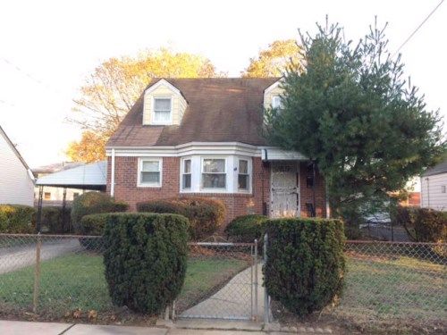 12 Dale Ave, Hempstead, NY 11550