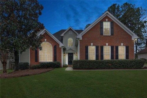 35 Concord Ct, Covington, GA 30016