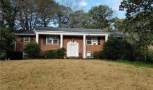 2480 Pangborn Circle Decatur, GA 30033