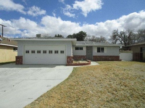 44112 Fern Ave, Lancaster, CA 93534