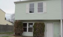 18 Farmhouse Rd Sicklerville, NJ 08081