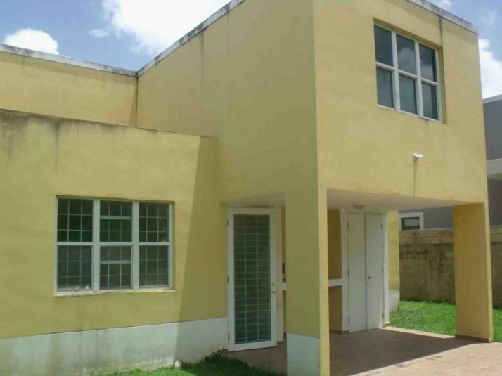 7 J Palacios Del Rio Ii, Toa Alta, PR 00953