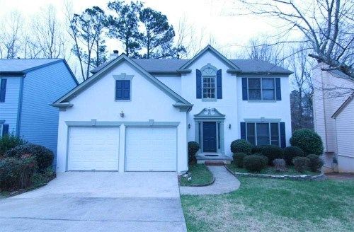 10945 Glenbarr Dr, Duluth, GA 30097