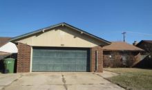 909 CLEAR CREEK Yukon, OK 73099