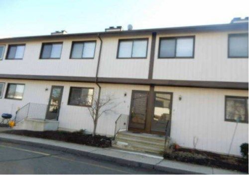 27 Crows Nest Ln Unit 13D, Danbury, CT 06810