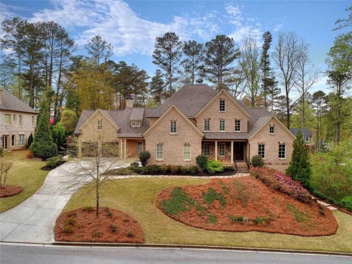 347 Greyhaven Ln, Marietta, GA 30068