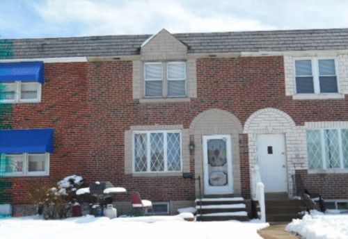 717 Oakwood Dr, Glenolden, PA 19036